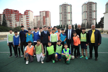 Niyazi Bayramov 18 nömrəli tam orta məktəbdə vətəndaşlarla görüşüb