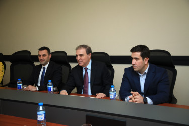Niyazi Bayramov “Gəncə” Basketbol Klubunun üzvləri ilə görüşüb