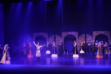 Gəncədə “Erisioni” Gürcüstan Dövlət Akademik Mahnı və Rəqs Ansamblının konsert proqramı keçirilib