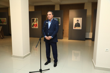 “Əsrlərin şahidi Gəncə” adlı foto sərgi təşkil olunub