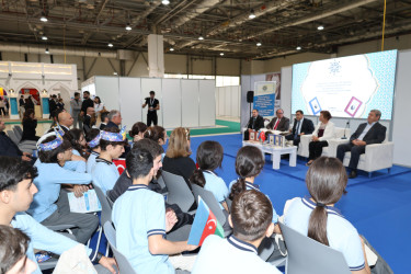 XI Beynəlxalq Kitab Sərgisində Nizami Gəncəvinin türk dilində nəşr edilmiş əsərlərinin təqdimatı olub