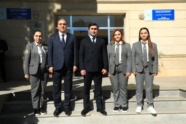 Niyazi Bayramov 8 nömrəli tam orta məktəbdə sakinlərlə görüşüb