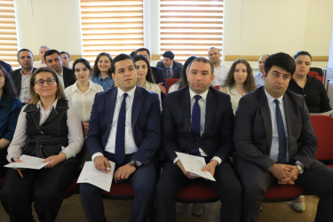 Gəncədə dövlət qulluqçuları üçün təlimlər keçirilib