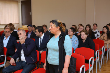 Niyazi Bayramov 14 nömrəli tam orta məktəbdə vətəndaşlarla görüşüb
