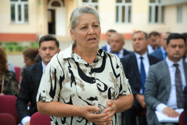 Niyazi Bayramov növbəti dəfə sakinlərlə görüşüb