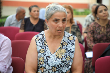 Niyazi Bayramov növbəti dəfə sakinlərlə görüşüb
