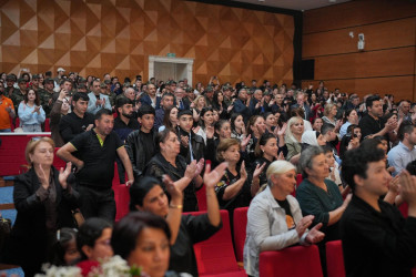 Gəncə Dövlət Milli Dram Teatrında yeni səhnə əsərinin premyerası gerçəkləşib