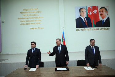 Niyazi Bayramov 18 nömrəli tam orta məktəbdə vətəndaşlarla görüşüb