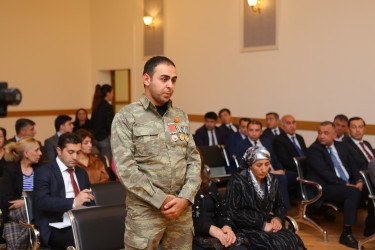 Niyazi Bayramov 41 nömrəli tam orta məktəbdə vətəndaşlarla görüşüb