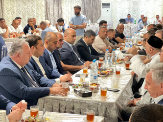 Niyazi Bayramov Milli Qəhrəman Natiq Qasımovun anasının yas mərasimində iştirak edib