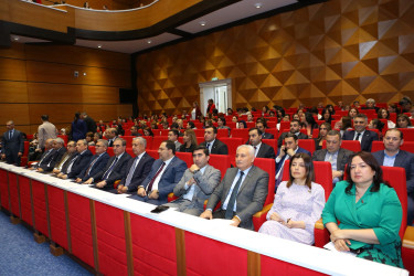 Gəncədə Özbəkistanın Azərbaycandakı Fəxri Konsulluğu tərəfindən “Sevənlərindir dünya” adlı tamaşa təşkil olunub